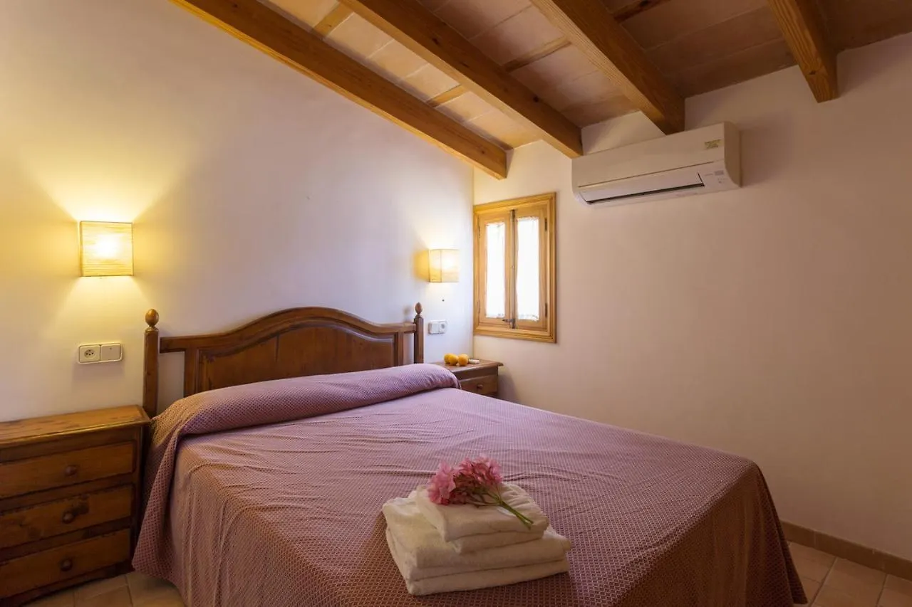 Spacious Apartment In Pollenca With Mountain View