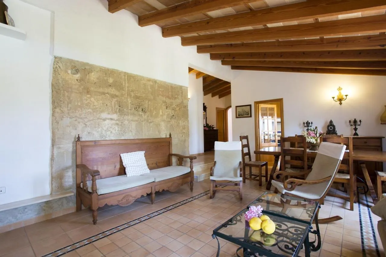Spacious Apartment In Pollenca With Mountain View
