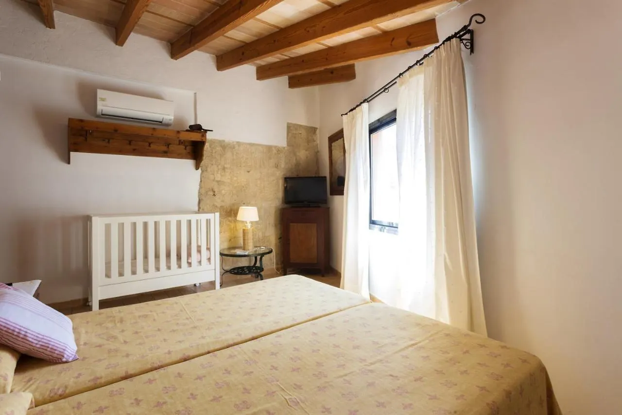 Spacious Apartment In Pollenca With Mountain View